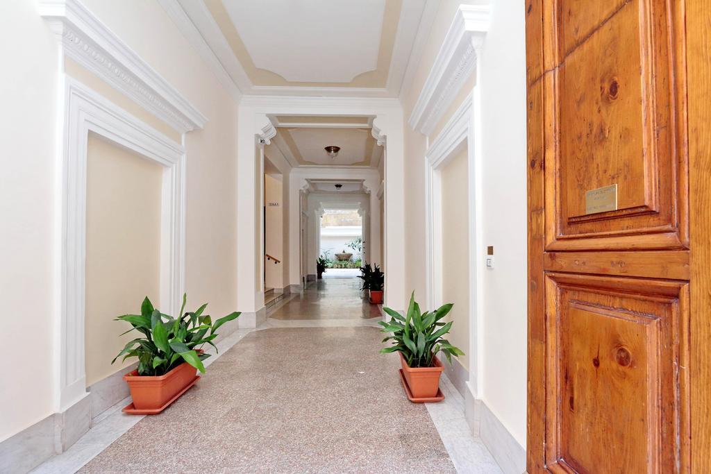 Lucky Domus Rooms โรม ภายนอก รูปภาพ