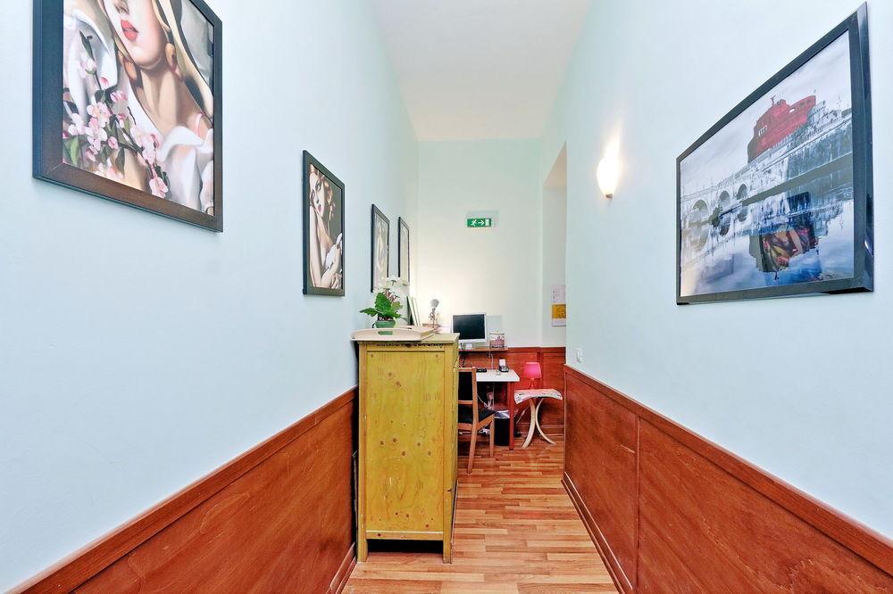 Lucky Domus Rooms โรม ภายนอก รูปภาพ