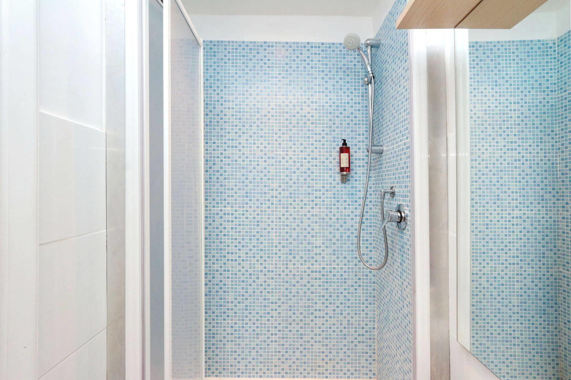 Lucky Domus Rooms โรม ภายนอก รูปภาพ