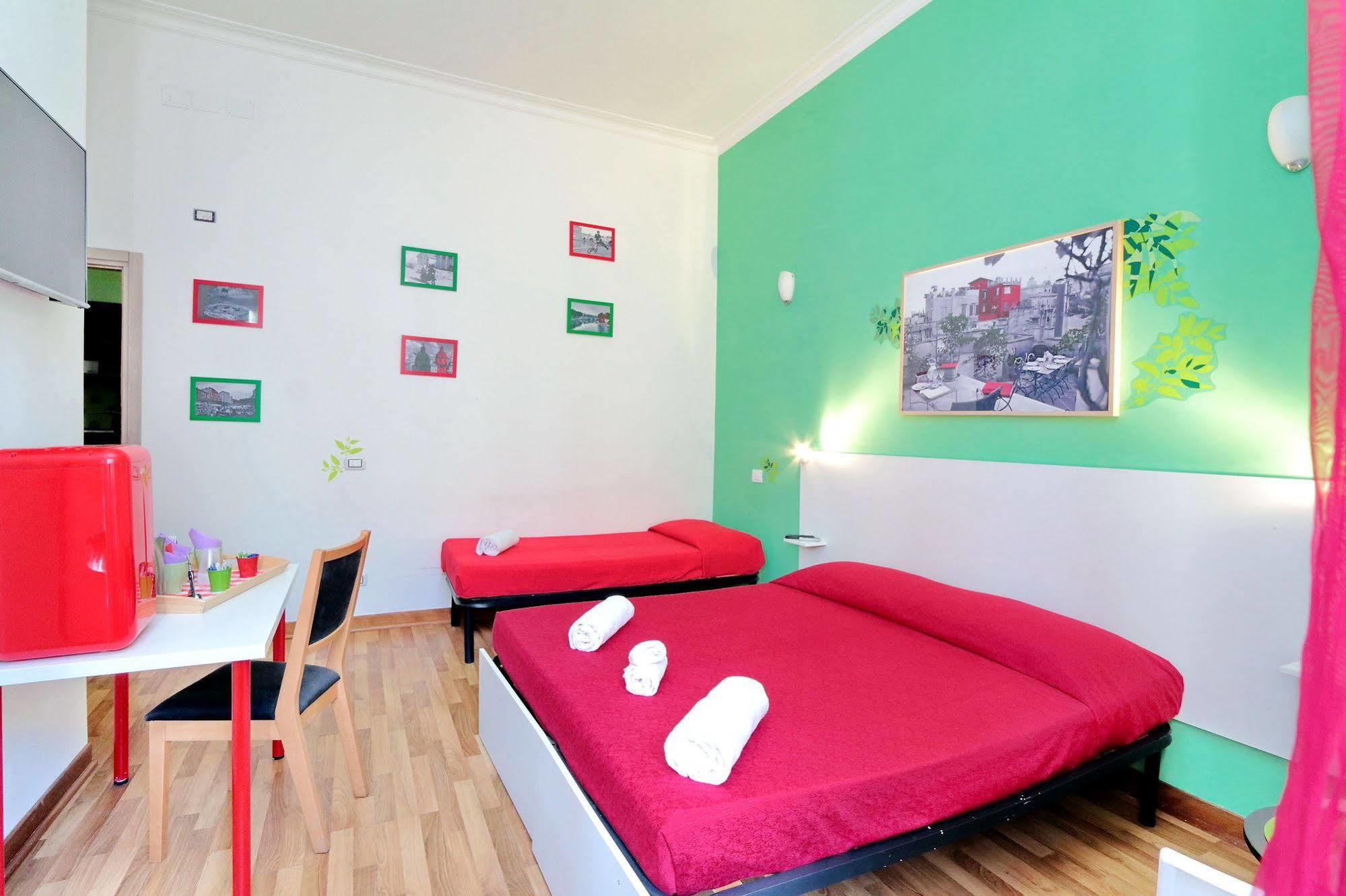 Lucky Domus Rooms โรม ภายนอก รูปภาพ